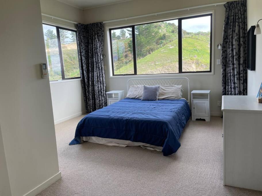Rural Retreat With The Incredible Views! Kahuranaki