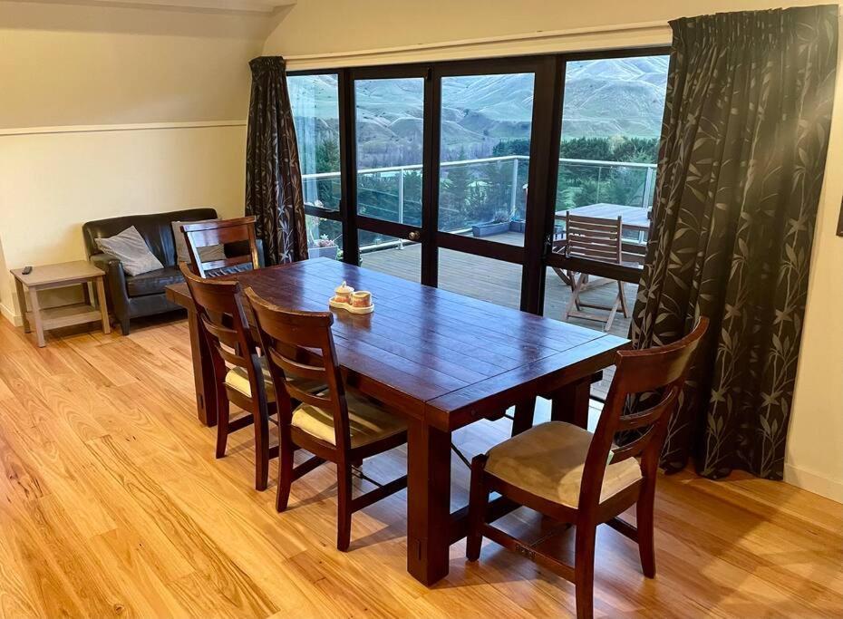 Rural Retreat With The Incredible Views!